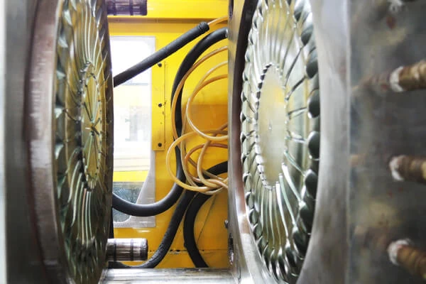 Ideal for low-volume or large-part production